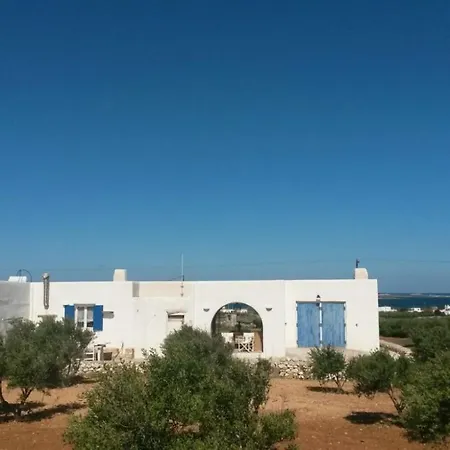 The White House Of Greece * Πούντα